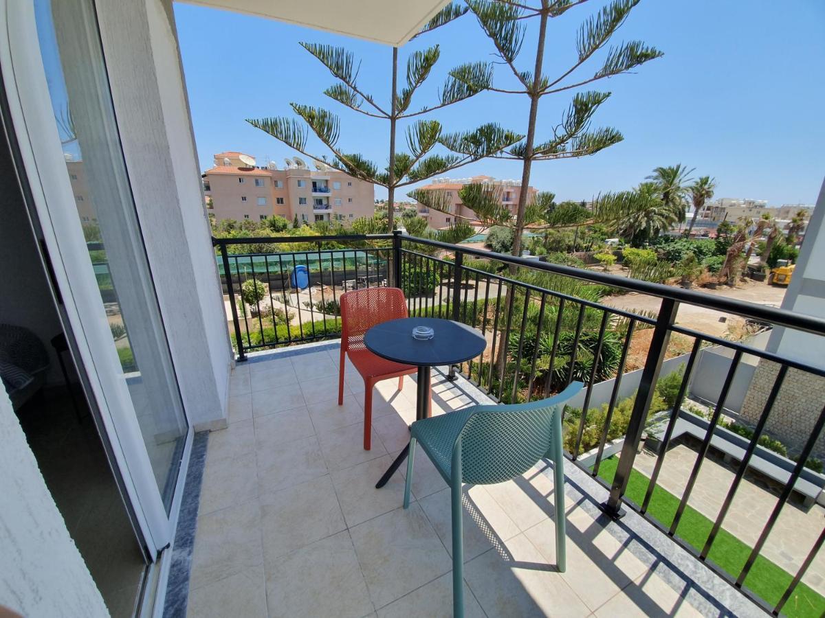 Valentinos Apartments Paphos Exterior foto