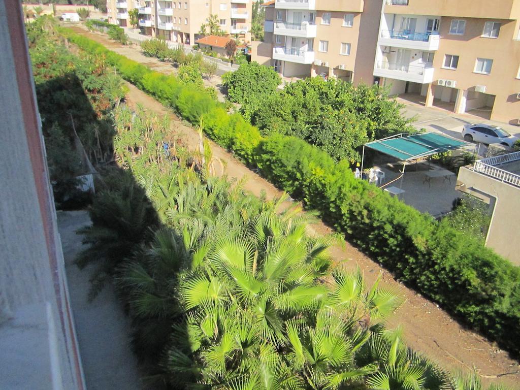 Valentinos Apartments Paphos Exterior foto