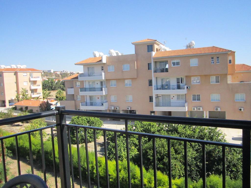 Valentinos Apartments Paphos Zimmer foto