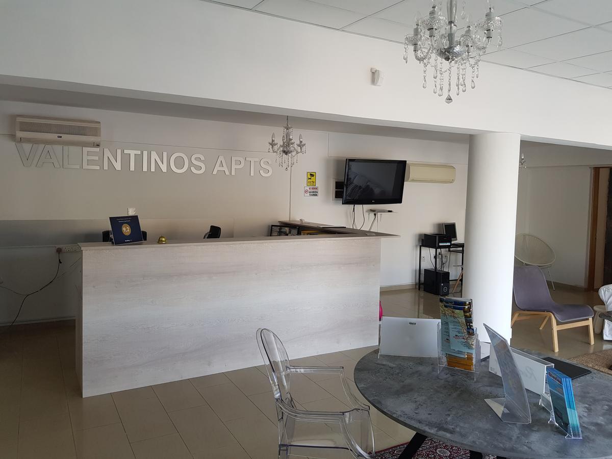 Valentinos Apartments Paphos Exterior foto