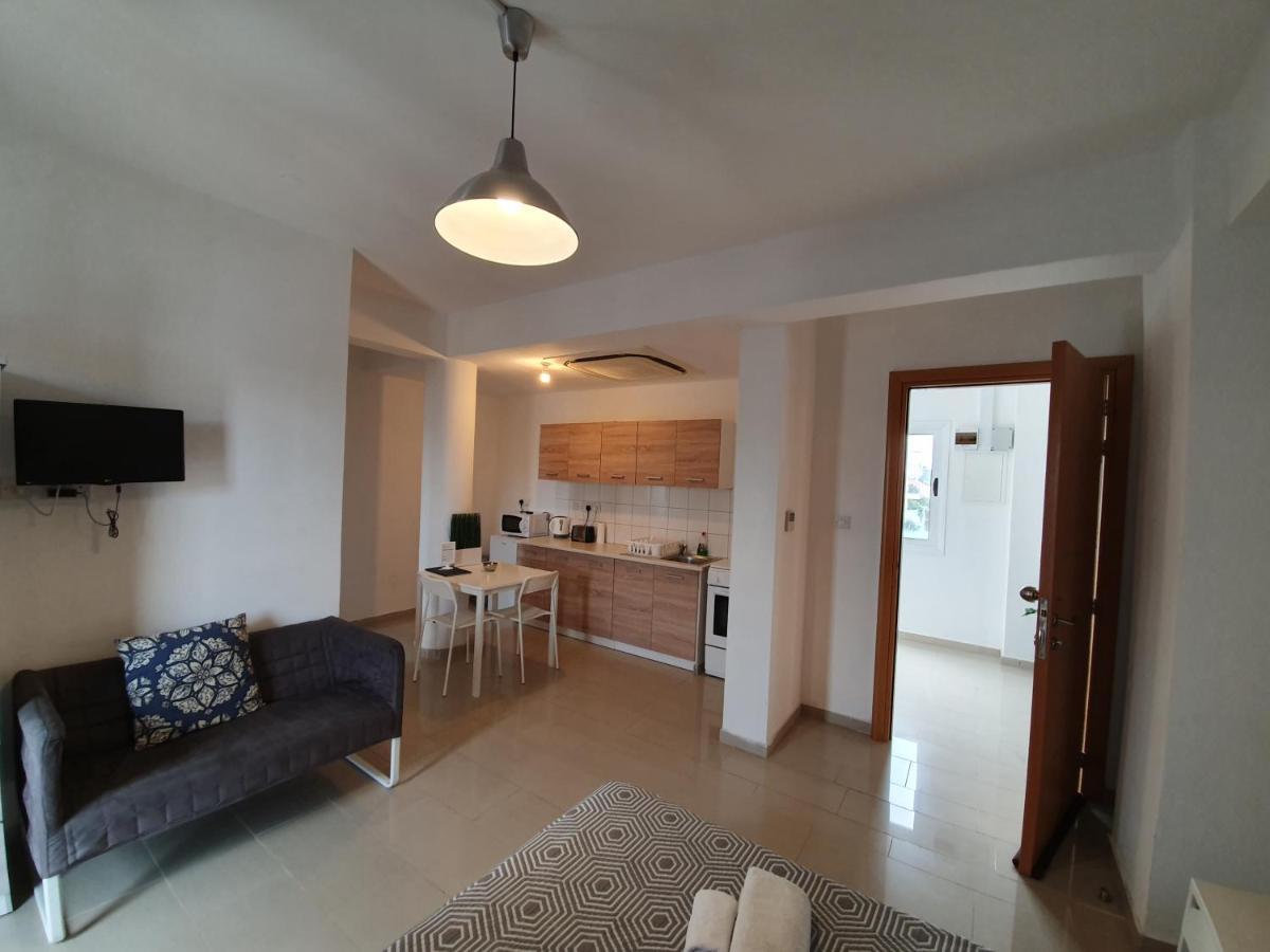 Valentinos Apartments Paphos Exterior foto